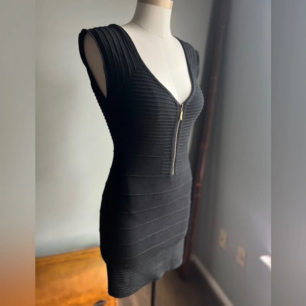 Twenty One Black body Con Super Stretch Zipper Dress Size Medium - Picture 2 of 7